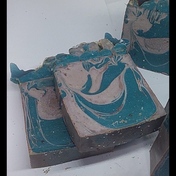 Blueberries Black Raspberry Scented 2 soap bars - Picture 4 of 4